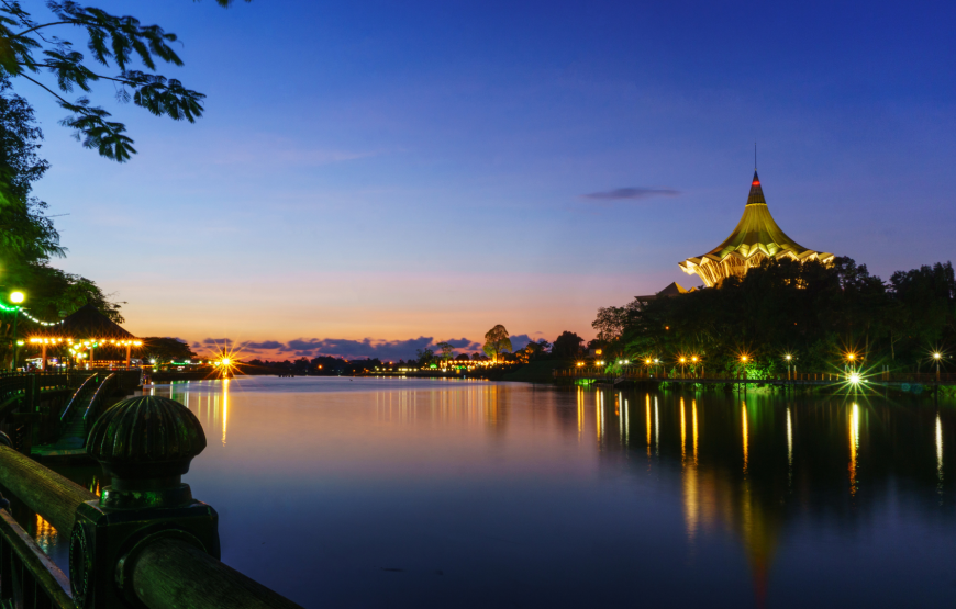 Majestic Royal Kuching River Cruise –  Shared Tour