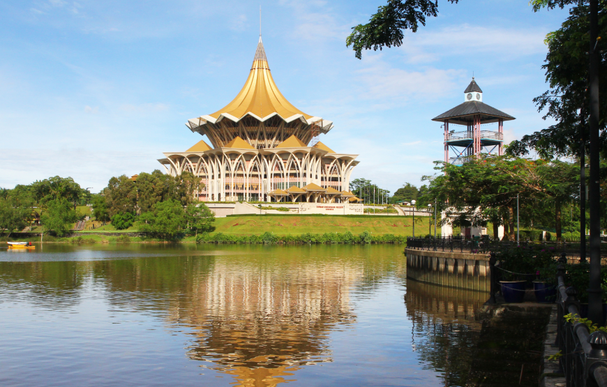 Majestic Royal Kuching River Cruise –  Shared Tour